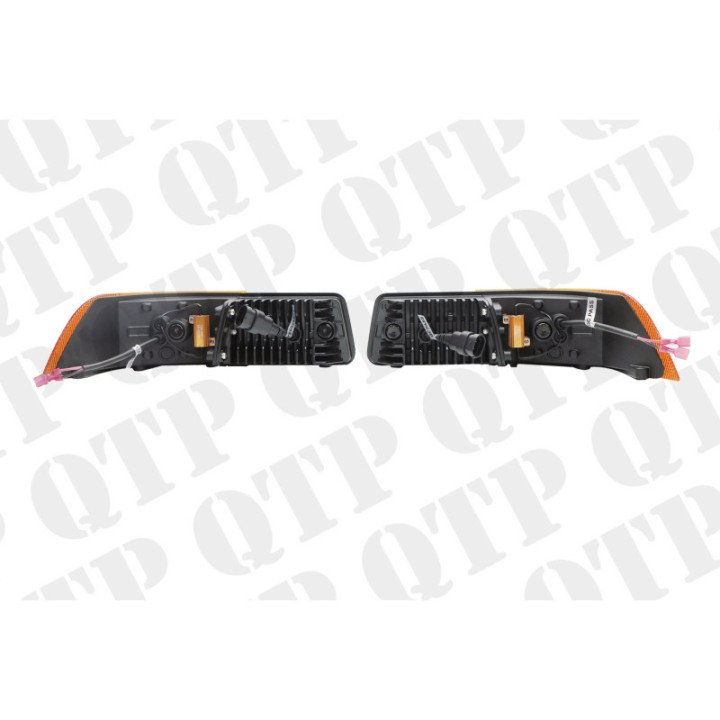 Narożne światło robocze LED w kolorze bursztynowym, lewe i prawe