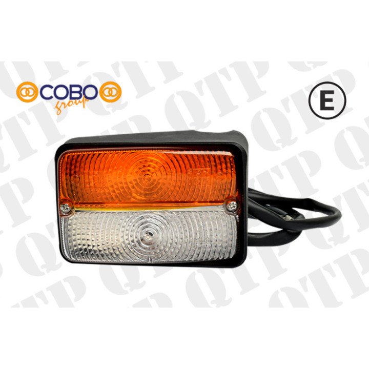 Przednia lampa zespolona prawa